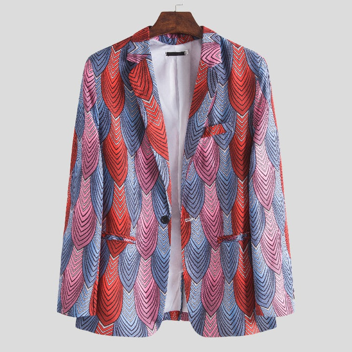 Damernas blazer med iögonfallande blommönster och modern skärning Mirla-Eva Jonsson