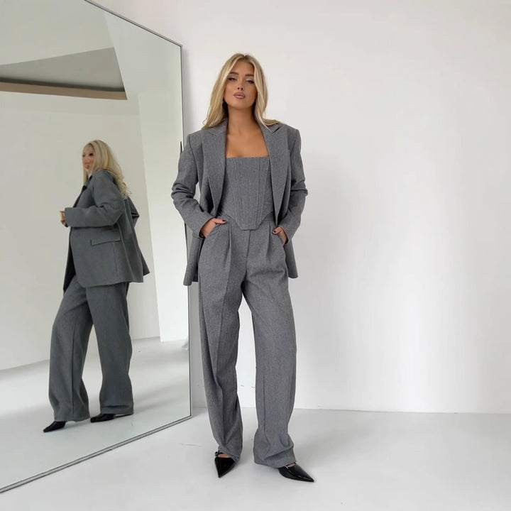 Damernas blazer med midjebälte och snygg krage Mirla-Eva Jonsson