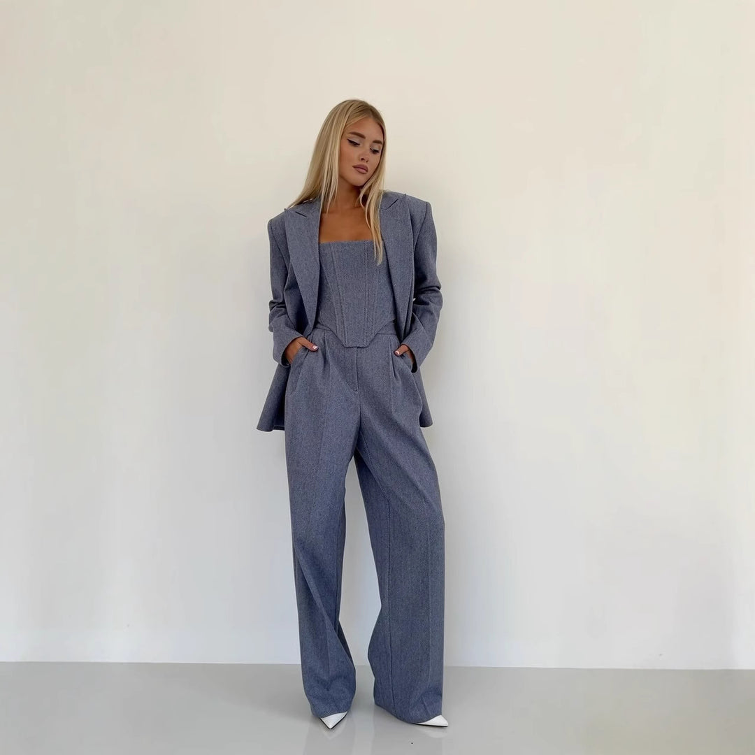 Damernas blazer med midjebälte och snygg krage Mirla-Eva Jonsson