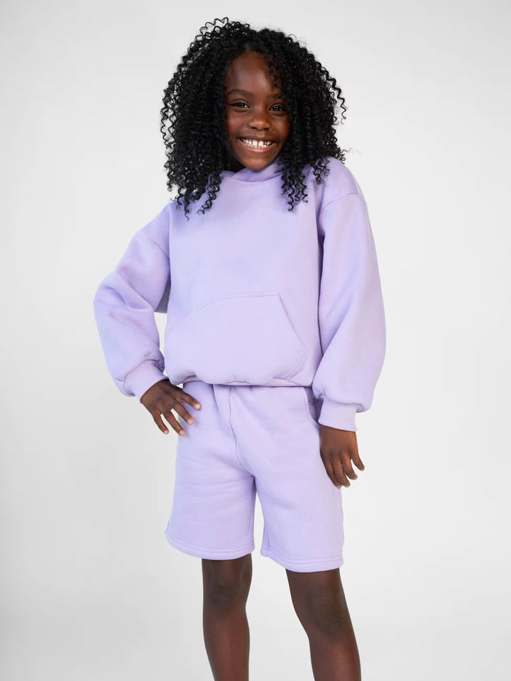 Damernas casual hoodie och shorts set i mjukt material med praktiska fickor Mirla-Eva Jonsson