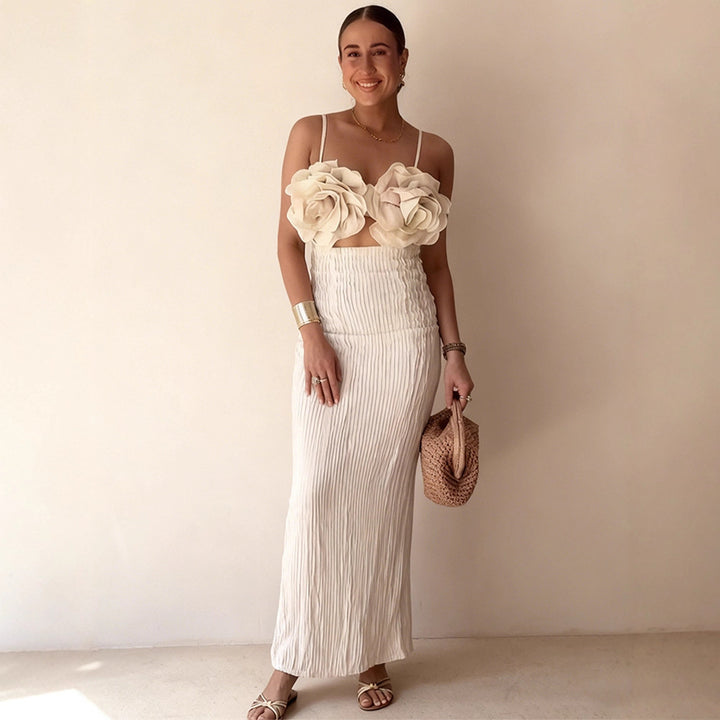 Damernas crop top med blommig 3D-blomapplikationer och elegant snitt Mirla-Eva Jonsson