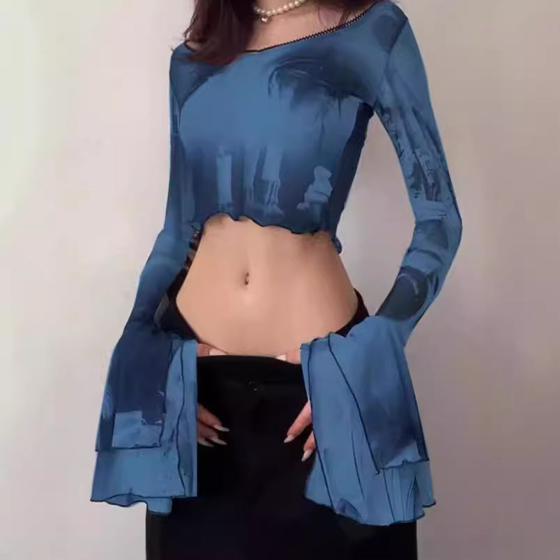 Damernas crop-top med transparenta ärmar och konstnärlig tryck Mirla-Eva Jonsson