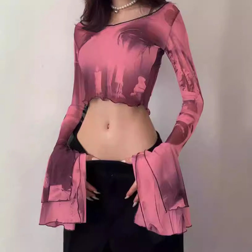 Damernas crop-top med transparenta ärmar och konstnärlig tryck Mirla-Eva Jonsson