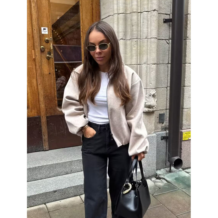 Damernas cropped steppjacka med elastiska muddar och praktiska fickor Eva Jonsson-Eva Jonsson
