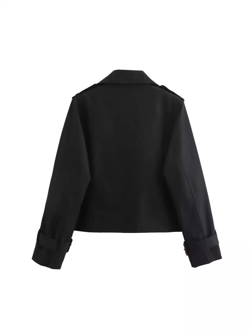Damernas cropped trenchcoat med dubbel knapprad och justerbara ärmar Mirla-Eva Jonsson