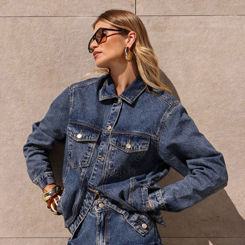Damernas denimjacka med knappr detaljer och bröstfickor Mirla-Eva Jonsson