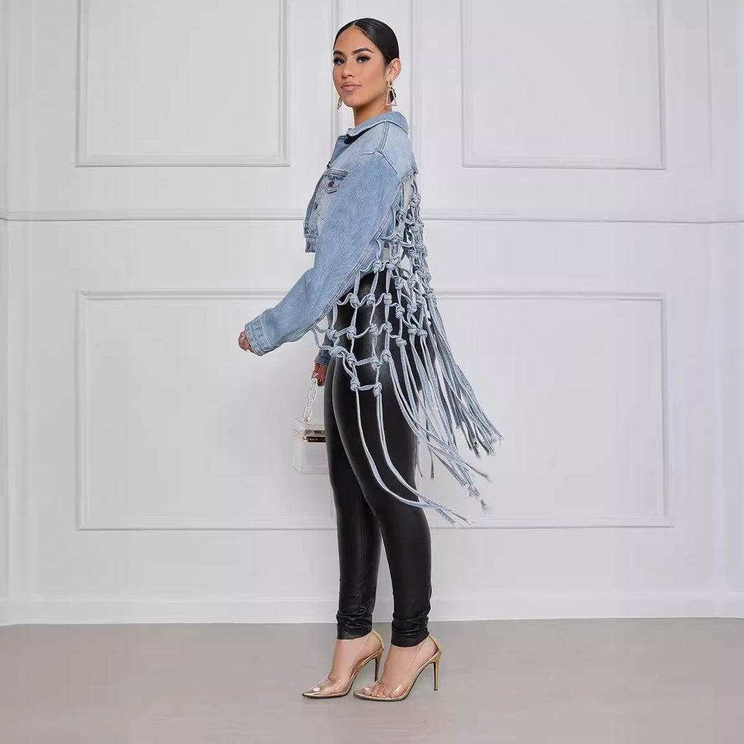 Damernas denimjacka med unikt knutdetalj och avslappnad passform Mirla-Eva Jonsson