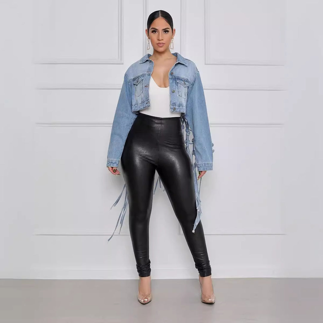 Damernas denimjacka med unikt knutdetalj och avslappnad passform Mirla-Eva Jonsson