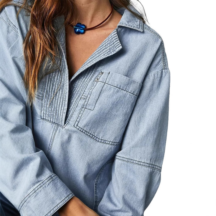 Damernas denimskjorta med detaljerad stickning och avslappnad passform Mirla-Eva Jonsson
