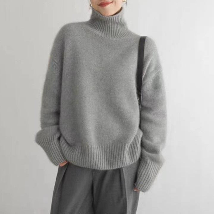 Damernas designer-halsduk-tröja gjord av högkvalitativ ull Mirla-Eva Jonsson