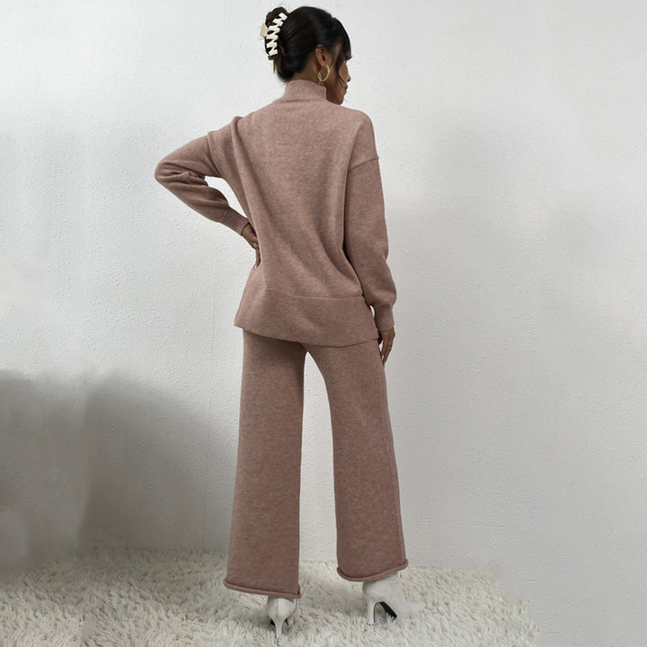 Damernas elegant stickad kostym med hög krage och färgglad mönster Eva Jonsson-Eva Jonsson
