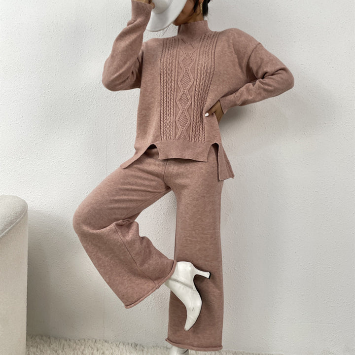 Damernas elegant stickad kostym med hög krage och färgglad mönster Eva Jonsson-Eva Jonsson