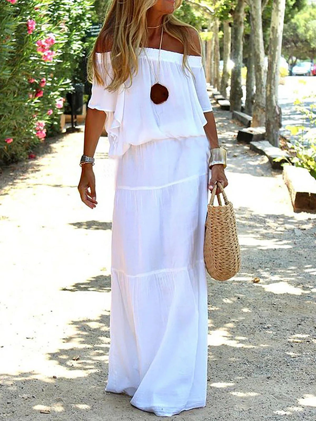 Damernas eleganta Off-Shoulder Maxiklänning med lätt chiffon-look och flytande snitt Eva Jonsson-Eva Jonsson