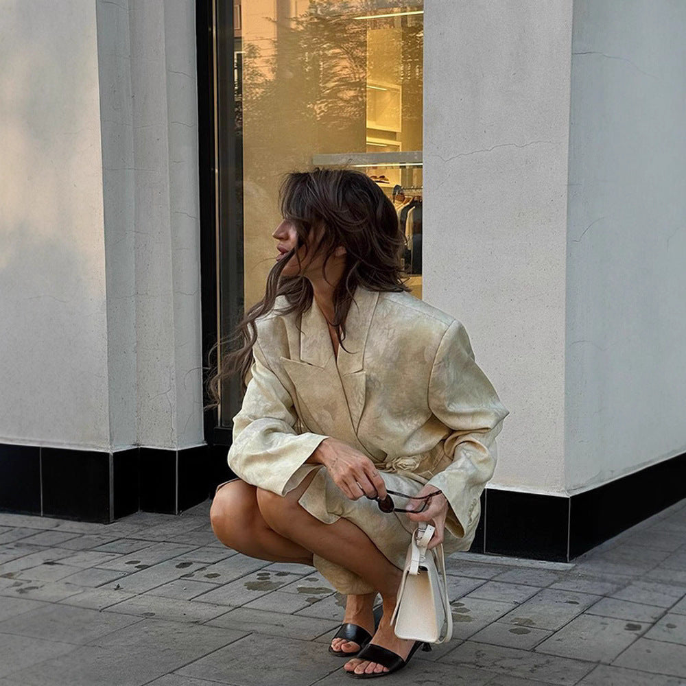 Damernas eleganta blazer med figursydd snitt och smidig textur Eva Jonsson-Eva Jonsson