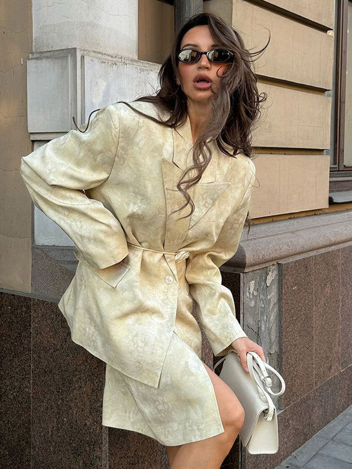 Damernas eleganta blazer med figursydd snitt och smidig textur Eva Jonsson-Eva Jonsson