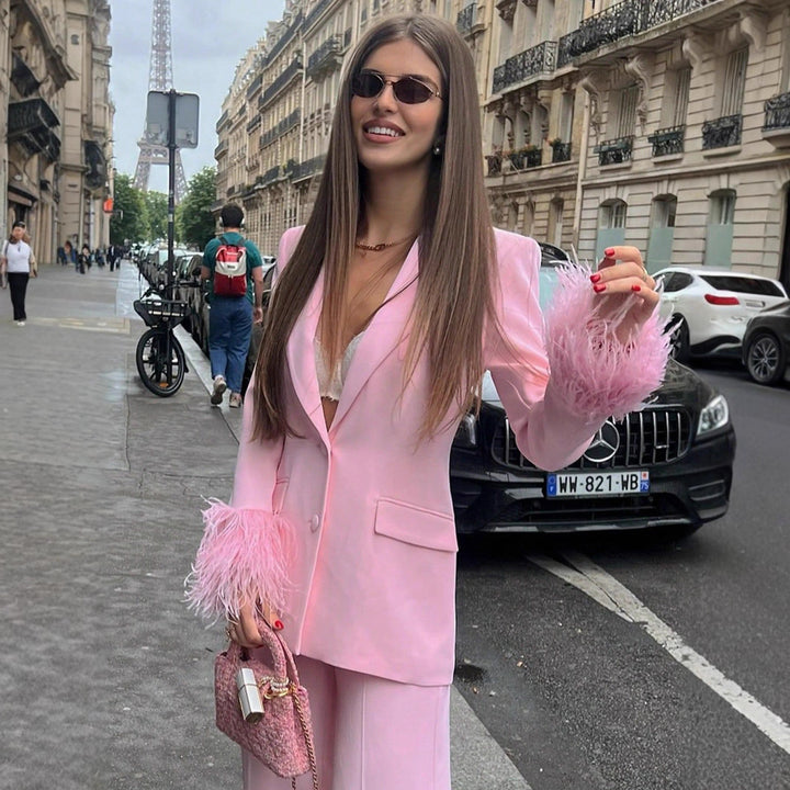 Damernas eleganta blazer med iögonfallande fjärr ärmar Mirla-Eva Jonsson