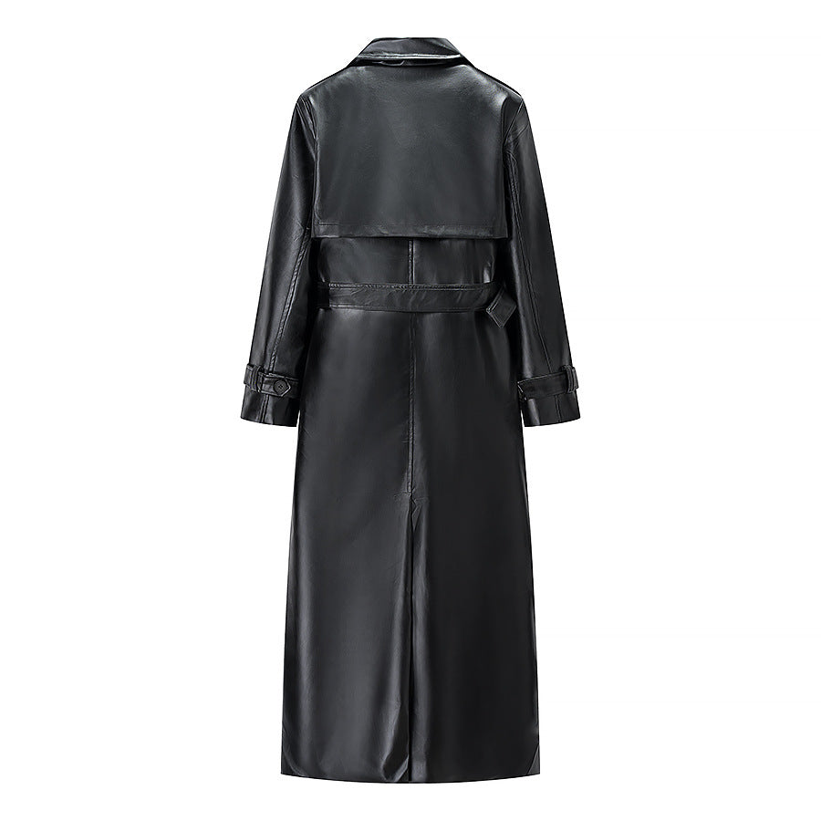 Damernas eleganta konstläder-trenchcoat med justerbart bälte Mirla-Eva Jonsson