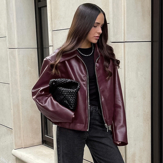 Damernas eleganta konstläderjacka med oversized skärning Mirla-Eva Jonsson