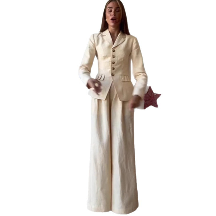 Damernas eleganta kostym-set med figursydd jacka och vida byxor Mirla-Eva Jonsson