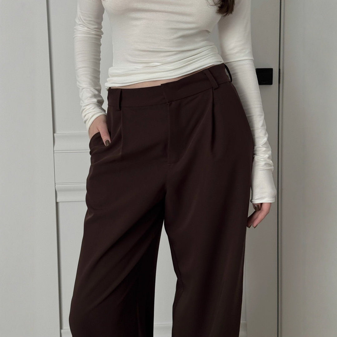 Damernas eleganta och bekväma chinos Mirla-Eva Jonsson