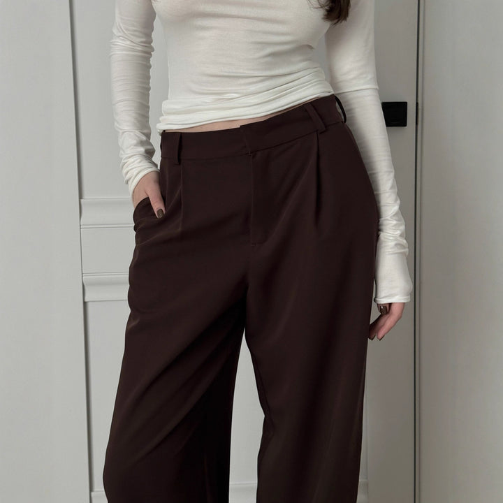 Damernas eleganta och bekväma chinos Mirla-Eva Jonsson