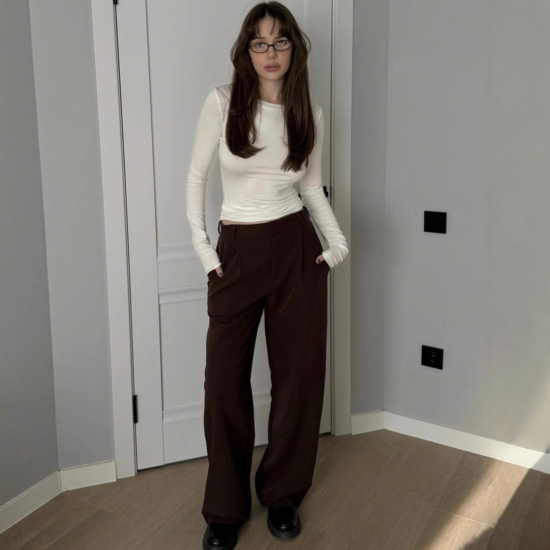 Damernas eleganta och bekväma chinos Mirla-Eva Jonsson