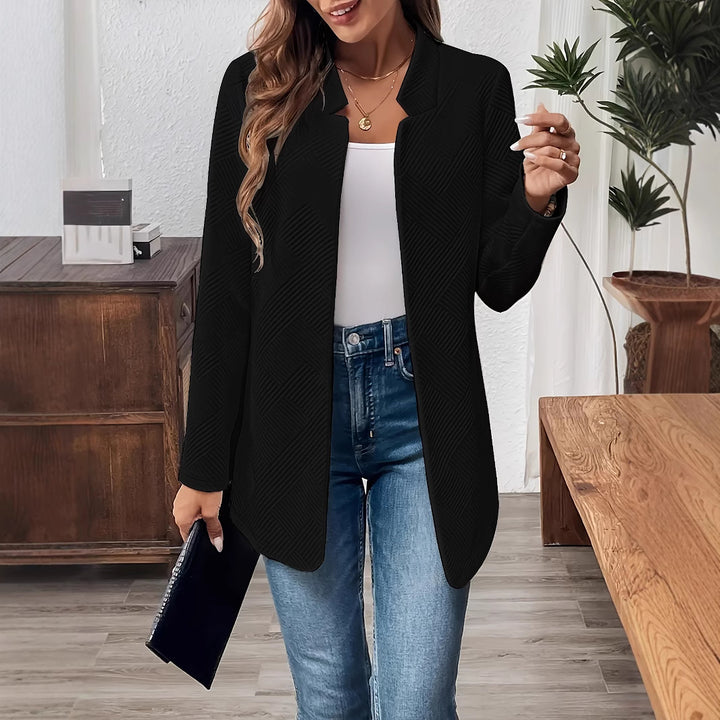 Damernas eleganta och strukturerade blazerjacka i minimalistisk design Mirla-Eva Jonsson