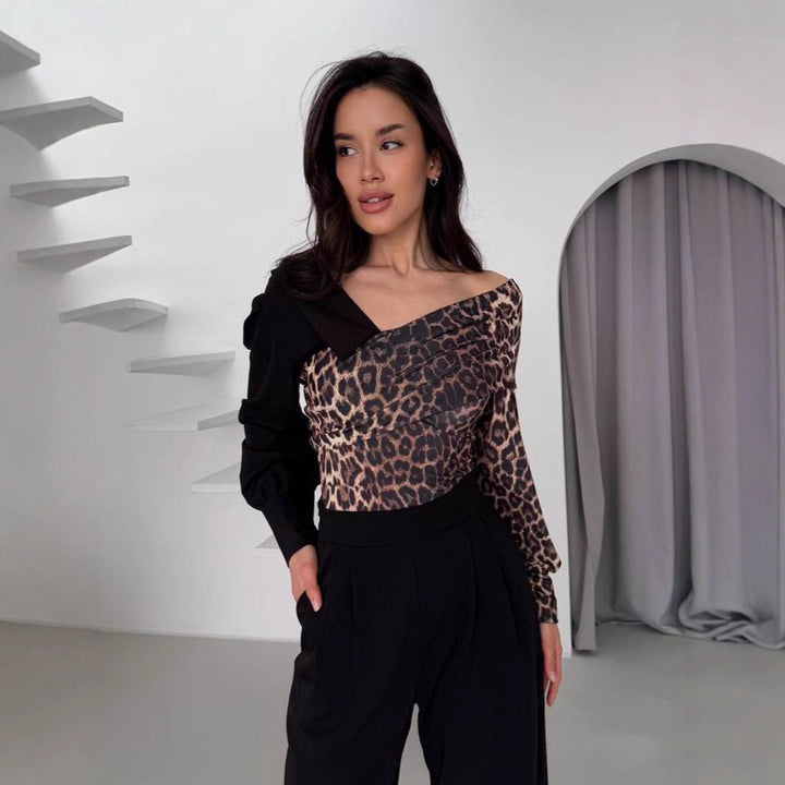 Damernas eleganta off-shoulder topp med djurmotiv Mirla-Eva Jonsson