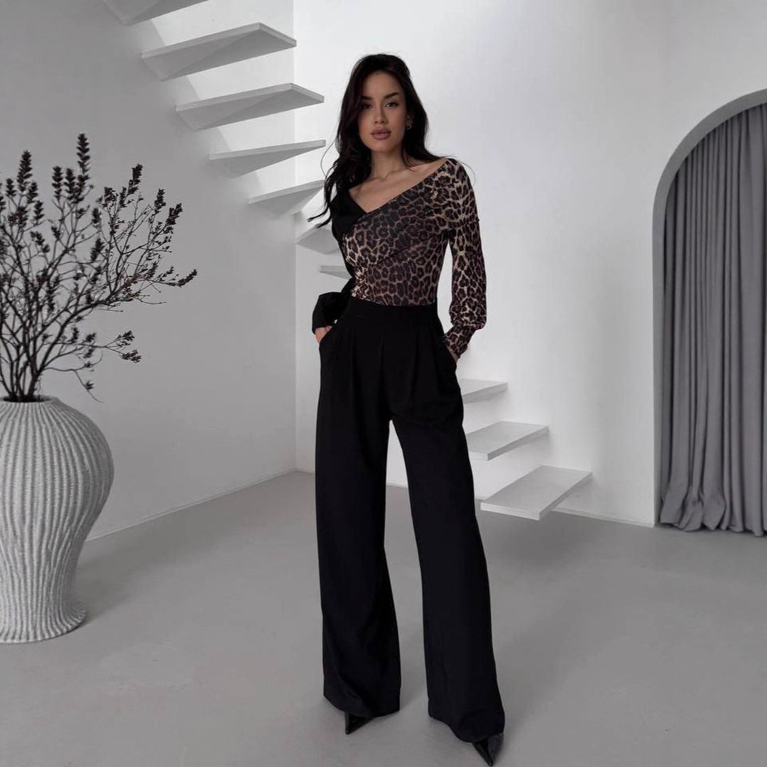 Damernas eleganta off-shoulder topp med djurmotiv Mirla-Eva Jonsson