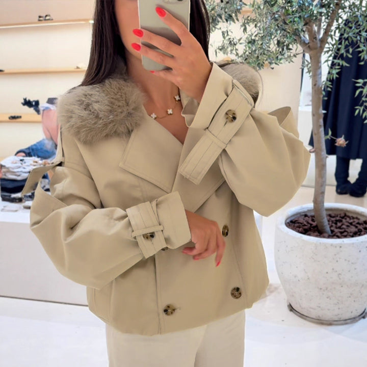 Damernas eleganta övergångsjacka med lyxig pälskrage Mirla-Eva Jonsson