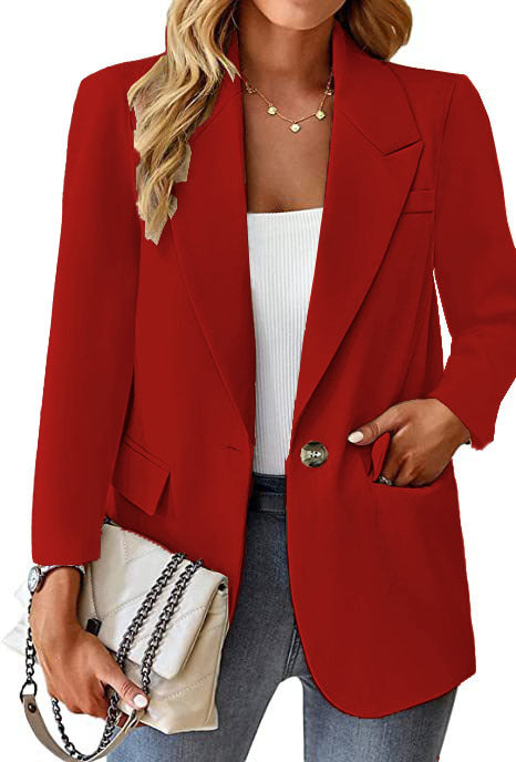 Damernas eleganta oversized blazer med moderna detaljer och praktiska fickor Mirla-Eva Jonsson