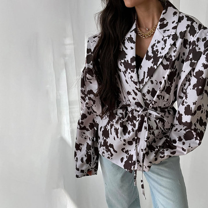 Damernas eleganta oversized blazerjacka med midjeband Mirla-Eva Jonsson