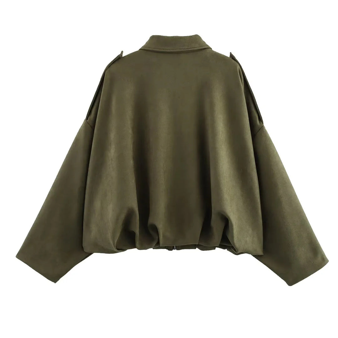 Damernas eleganta oversized-jacka i modern stil med raffinerad design Mirla-Eva Jonsson