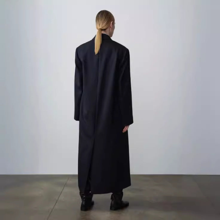 Damernas eleganta oversized kappa Mirla-Eva Jonsson