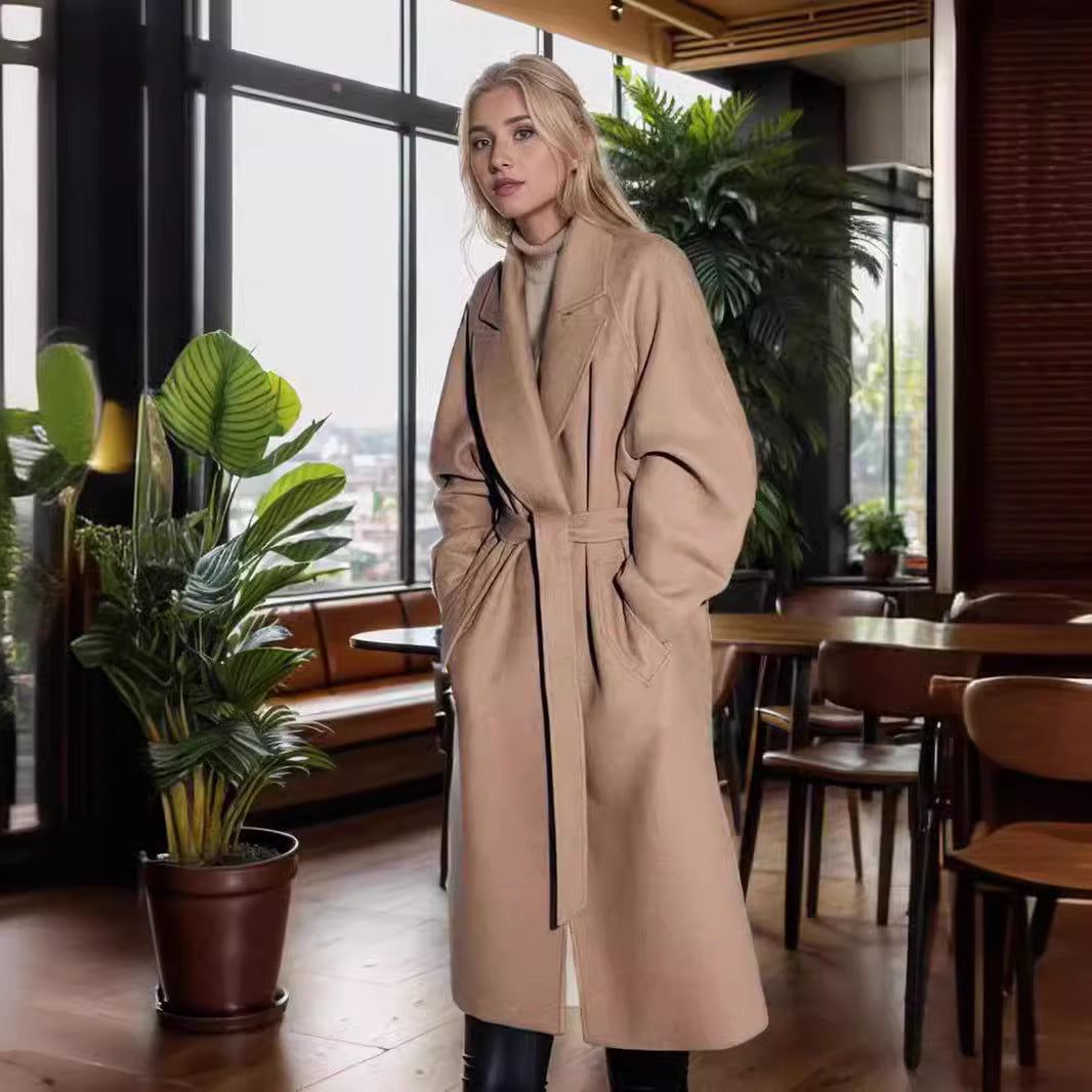 Damernas eleganta oversized-kappa med bälte och fickor Mirla-Eva Jonsson