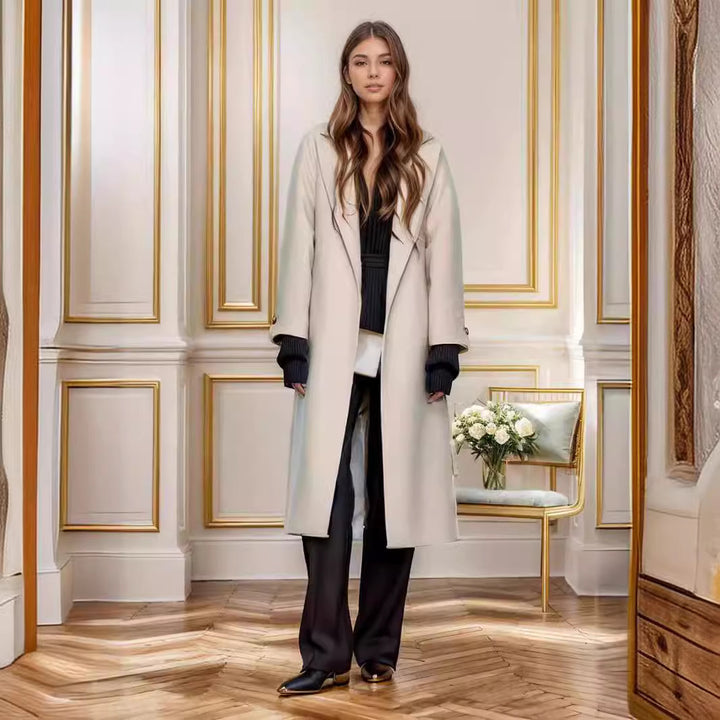 Damernas eleganta oversized-kappa med bälte och fickor Mirla-Eva Jonsson