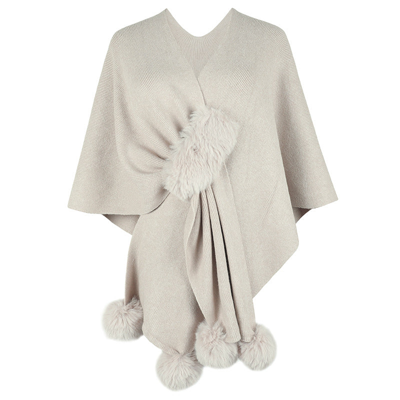 Damernas eleganta poncho med lyxigt konstpälsdetalj Mirla-Eva Jonsson