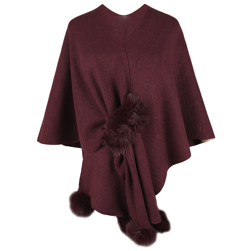 Damernas eleganta poncho med lyxigt konstpälsdetalj Mirla-Eva Jonsson