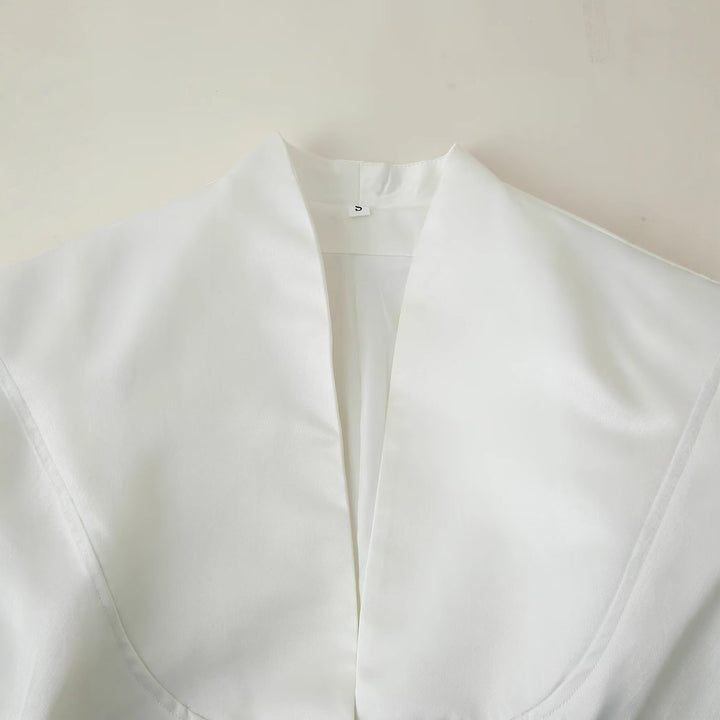 Damernas eleganta satinblazer Mirla-Eva Jonsson