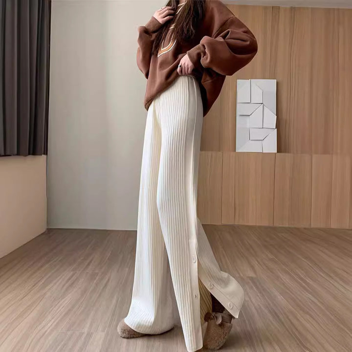 Damernas eleganta stickade byxor med dekorativa knapppdetaljer Eva Jonsson-Eva Jonsson