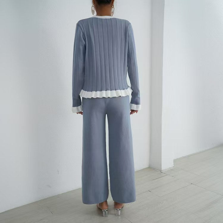 Damernas eleganta stickade loungewear-set med dekorativa detaljer Mirla-Eva Jonsson