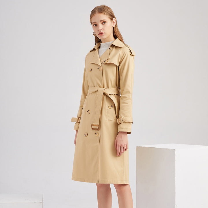 Damernas eleganta trenchcoat med justerbart bälte och lyxiga knapppdetaljer Mirla-Eva Jonsson