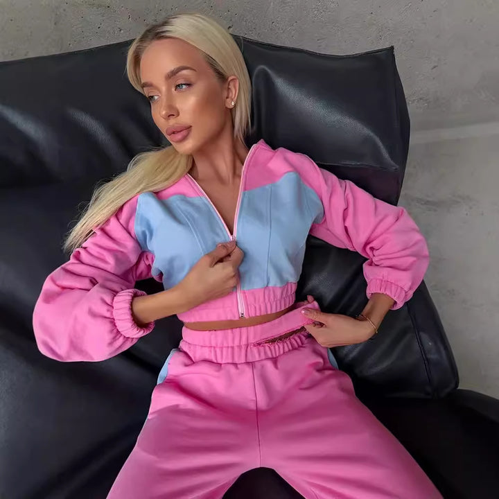 Damernas fashion sportset med cropped hoodie och breda byxor Eva Jonsson-Eva Jonsson