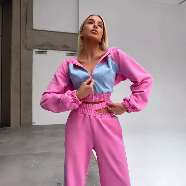 Damernas fashion sportset med cropped hoodie och breda byxor Eva Jonsson-Eva Jonsson