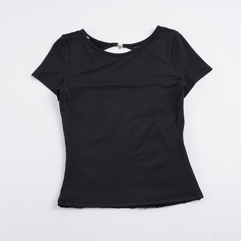 Damernas figurnära T-shirt med elegant ryggdetalj Mirla-Eva Jonsson