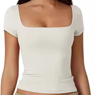 Damernas figurnära crop-top med fyrkantig u-ringning Mirla-Eva Jonsson