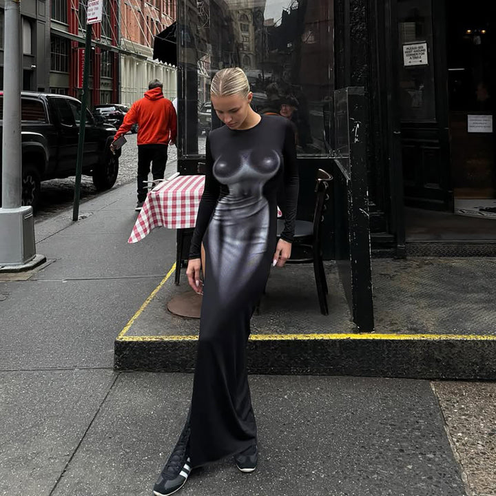 Damernas figurnära maxiklänning med hög slits Mirla-Eva Jonsson
