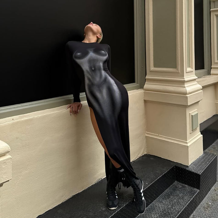 Damernas figurnära maxiklänning med hög slits Mirla-Eva Jonsson