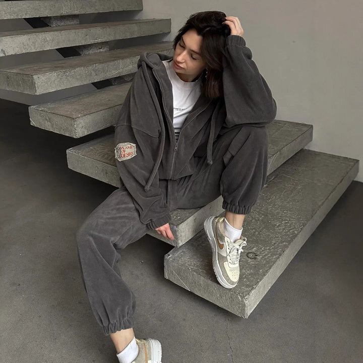 Damernas figursydda fleece-lounge-set med elegant huva och elastiska muddar Eva Jonsson-Eva Jonsson