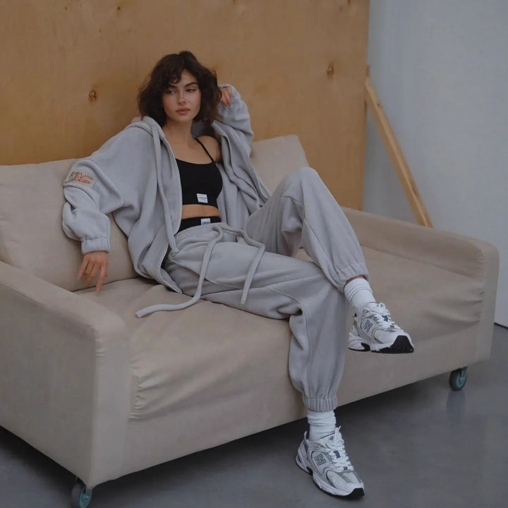 Damernas figursydda fleece-lounge-set med elegant huva och elastiska muddar Eva Jonsson-Eva Jonsson